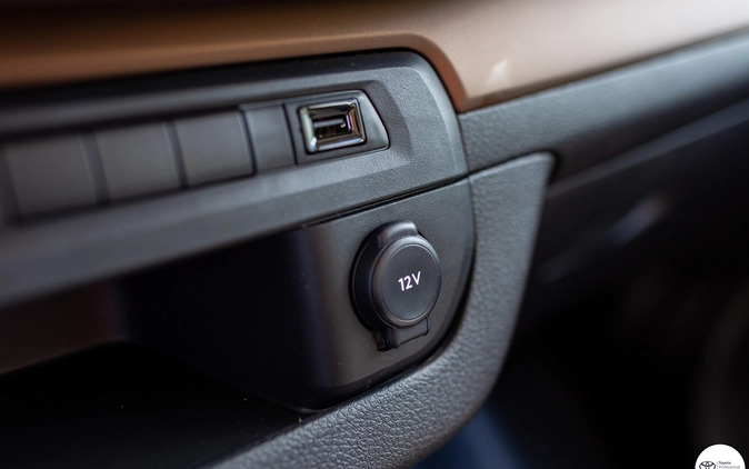 Toyota Proace Verso cena 226000 przebieg: 5, rok produkcji 2023 z Bogatynia małe 667